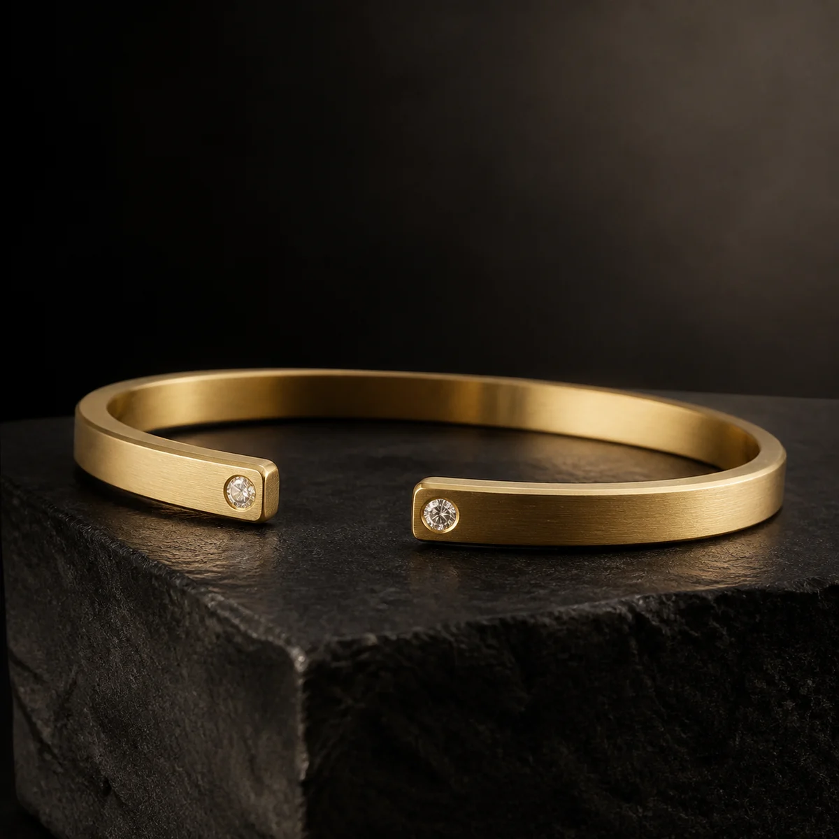 Pillar Diamond Cuff